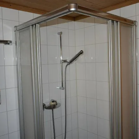 Lydia By Interhome Apartamento Lauenen